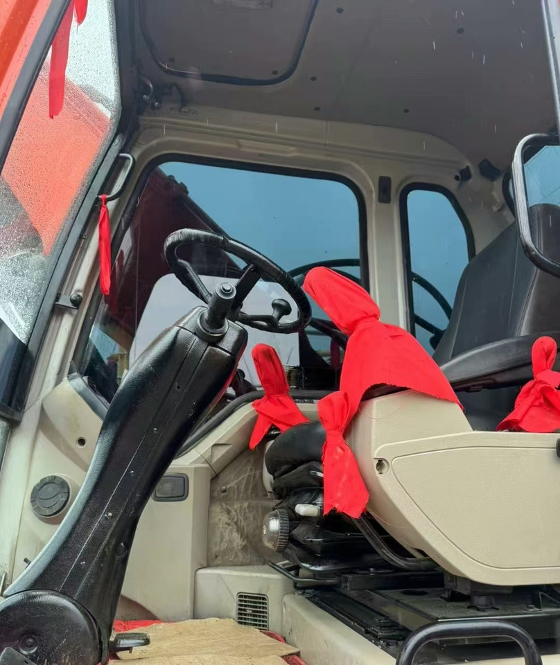 DOOSAN DX150W Wheel Excavator Good Condition - حفارة على عجلات: صور 4 DOOSAN DX150W Wheel Excavator Good Condition - حفارة على عجلات: صور 4