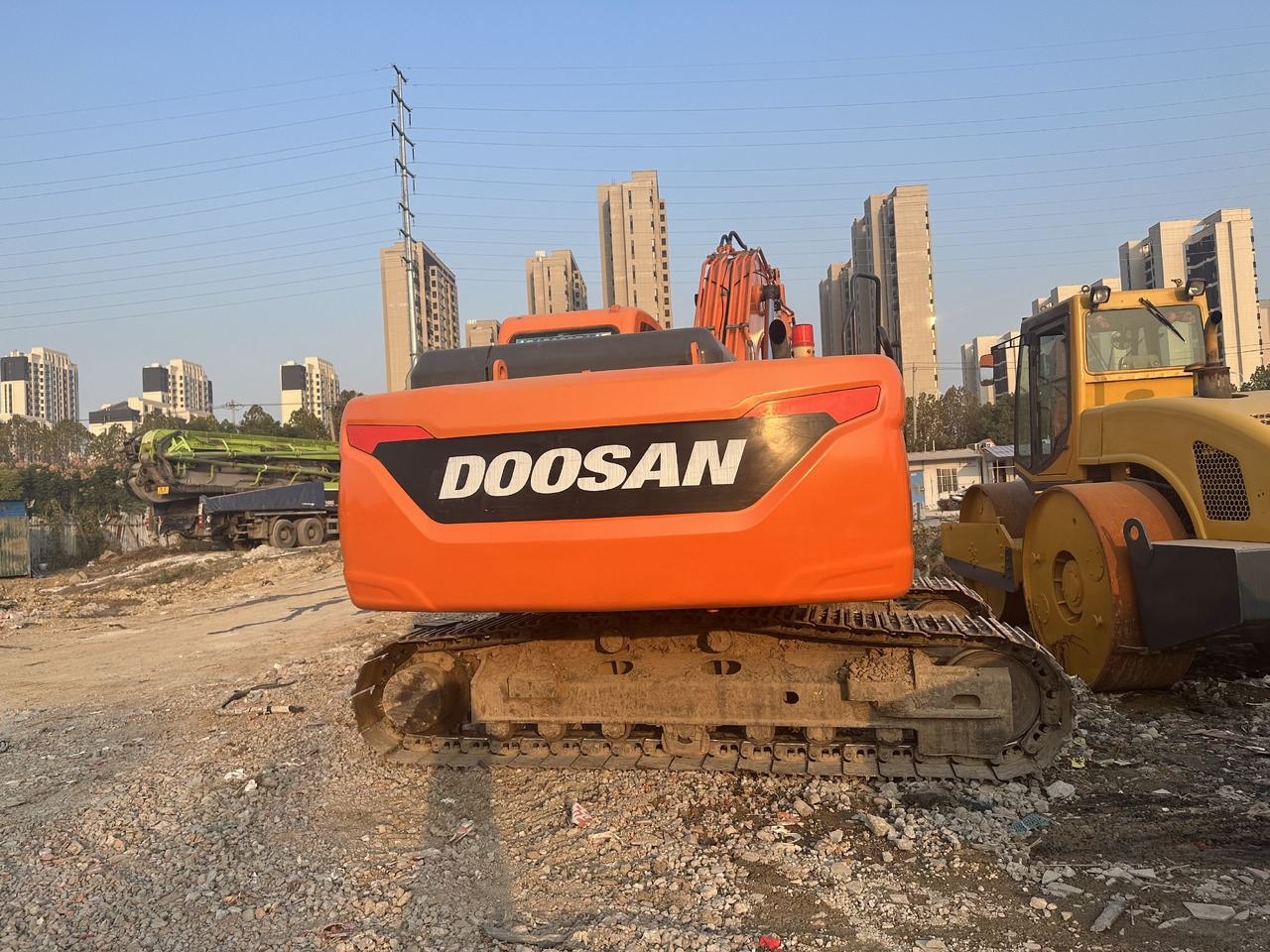 DOOSAN DX220 Crawler Excavator Good Condition - حفارات زحافة: صور 4 DOOSAN DX220 Crawler Excavator Good Condition - حفارات زحافة: صور 4