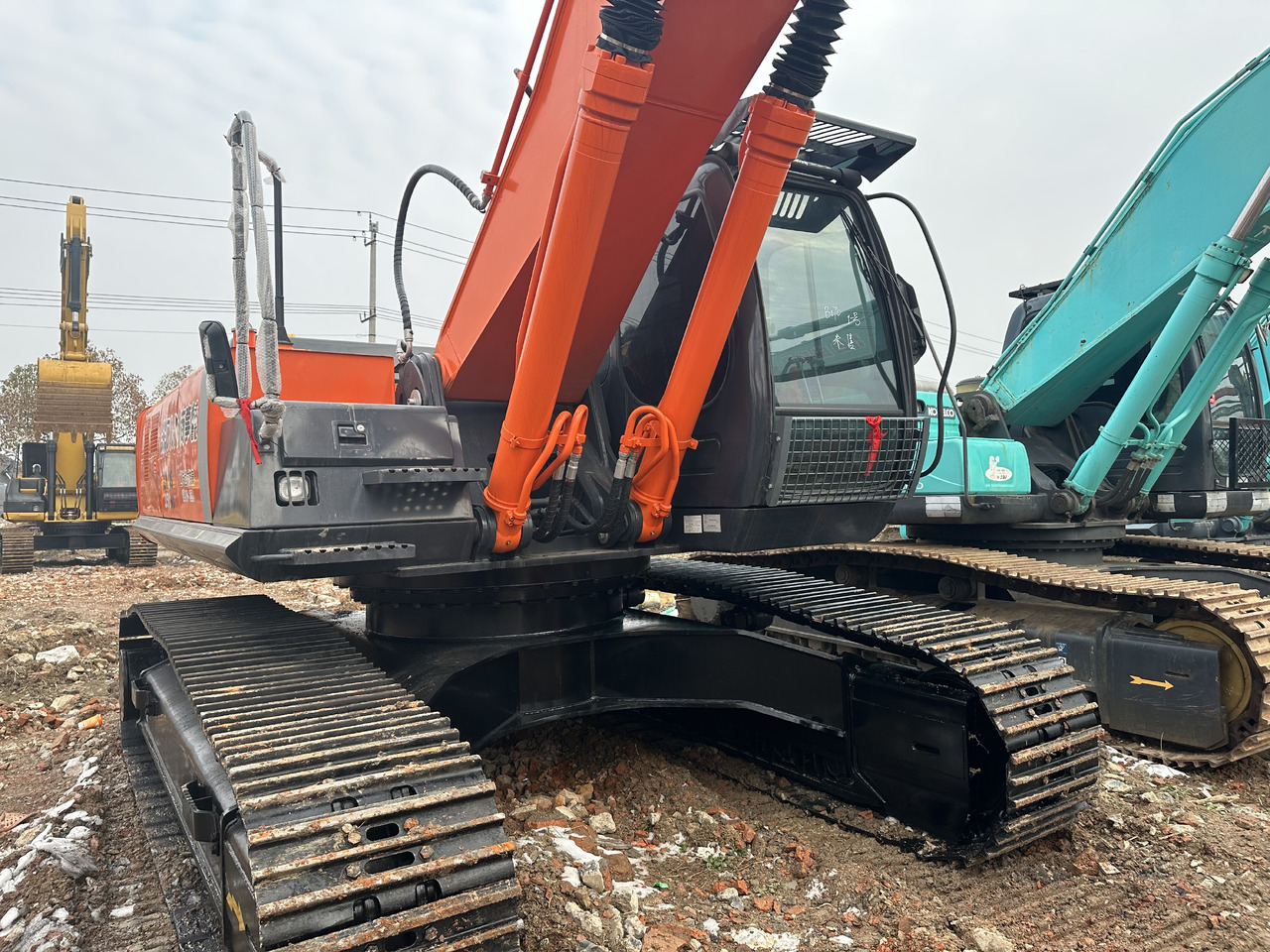 HITACHI ZX350 Excavator Click for Discount - حفارة: صور 2 HITACHI ZX350 Excavator Click for Discount - حفارة: صور 2