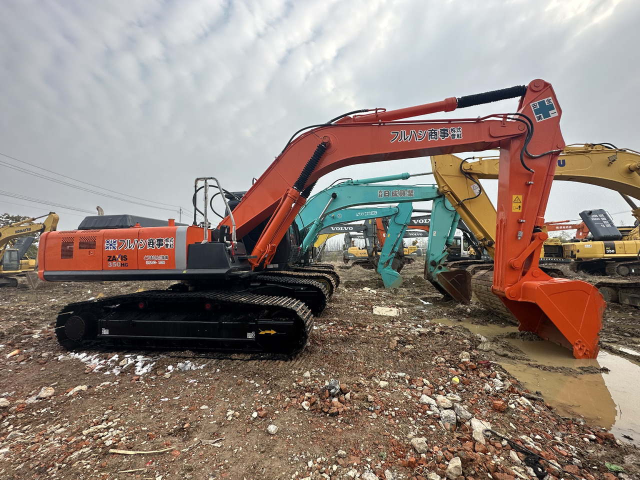 HITACHI ZX350 Excavator Click for Discount - حفارة: صور 1 HITACHI ZX350 Excavator Click for Discount - حفارة: صور 1