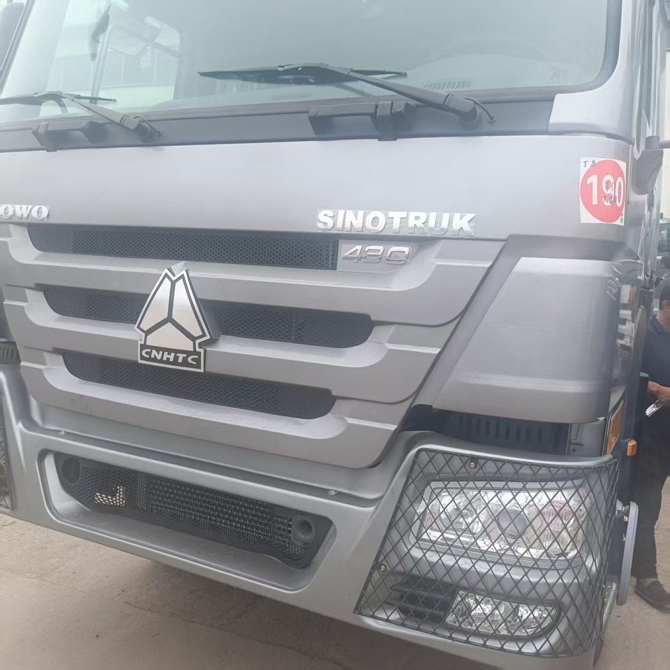 HOWO Dump Truck  Unit 6✖4 Click Here for Discount - بصندوق مغلق شاحنة: صور 3 HOWO Dump Truck  Unit 6✖4 Click Here for Discount - بصندوق مغلق شاحنة: صور 3