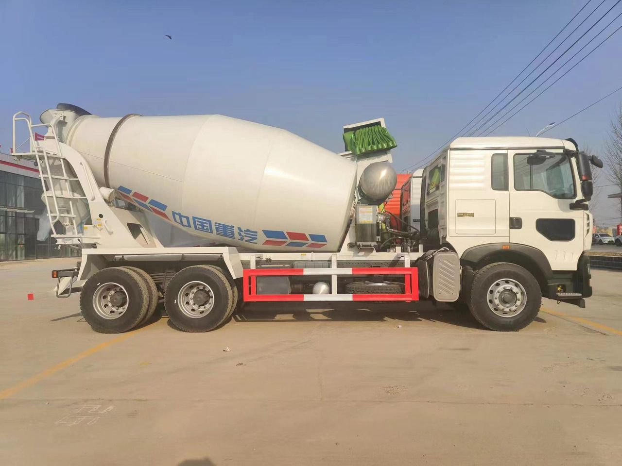 HOWO TX350 Cement Mixer Truck Click Here for Discount - شاحنة خلاطة خرسانة: صور 5 HOWO TX350 Cement Mixer Truck Click Here for Discount - شاحنة خلاطة خرسانة: صور 5