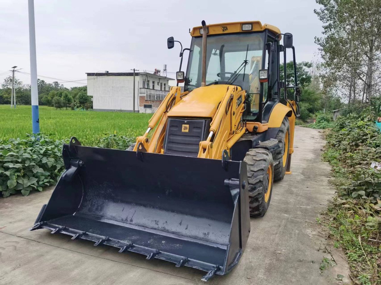 JCB Backhoe Loader 3CX Click Here for Discount - حفار متعدد الاستخدام: صور 4 JCB Backhoe Loader 3CX Click Here for Discount - حفار متعدد الاستخدام: صور 4