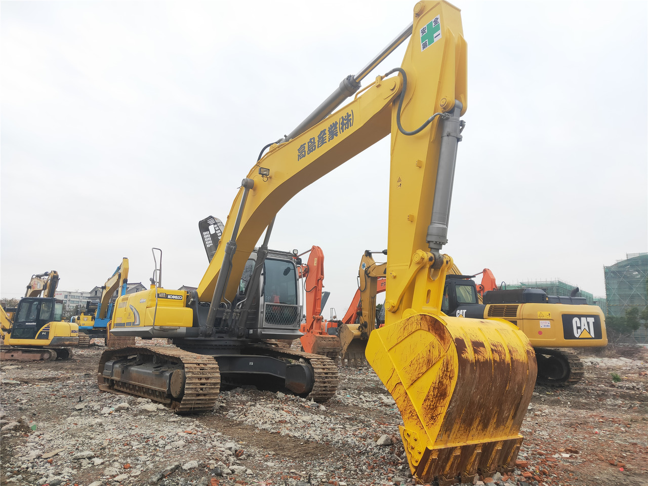 KOBELCO SK350D - حفارات زحافة: صور 1 KOBELCO SK350D - حفارات زحافة: صور 1