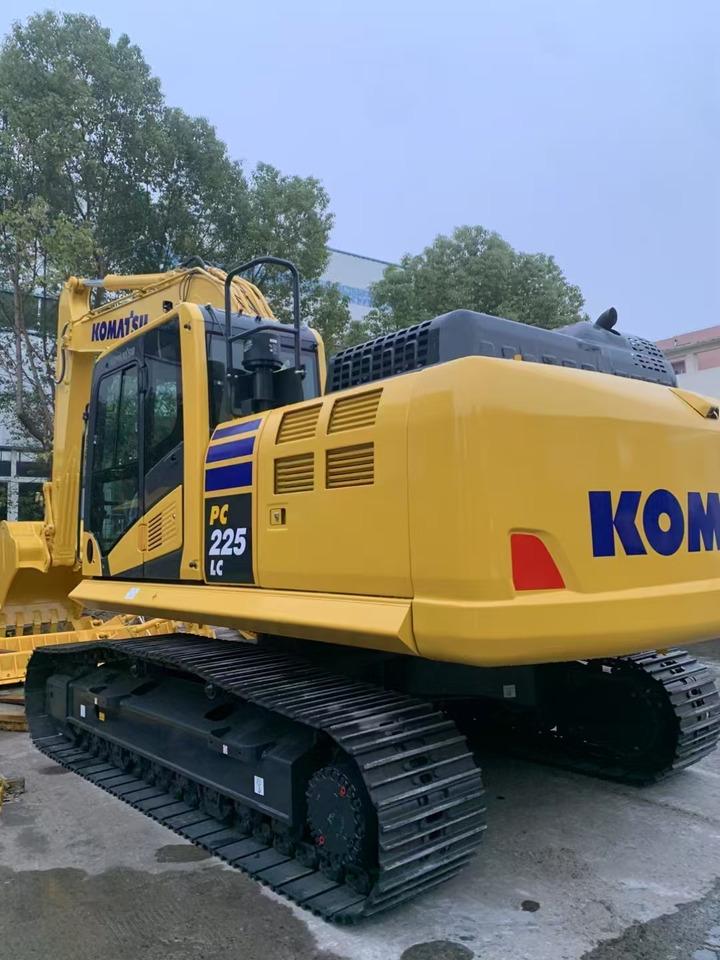 KOMATSU Crawler Excavator PC225 New - حفارات زحافة: صور 2 KOMATSU Crawler Excavator PC225 New - حفارات زحافة: صور 2