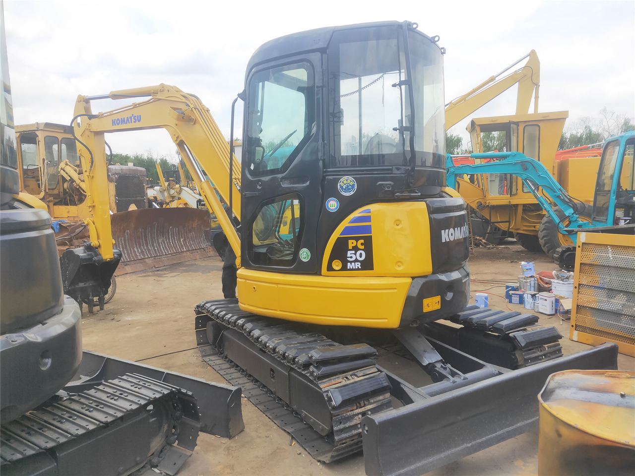 KOMATSU Mini Excavator PC50MR - حفارة مصغرة: صور 5 KOMATSU Mini Excavator PC50MR - حفارة مصغرة: صور 5