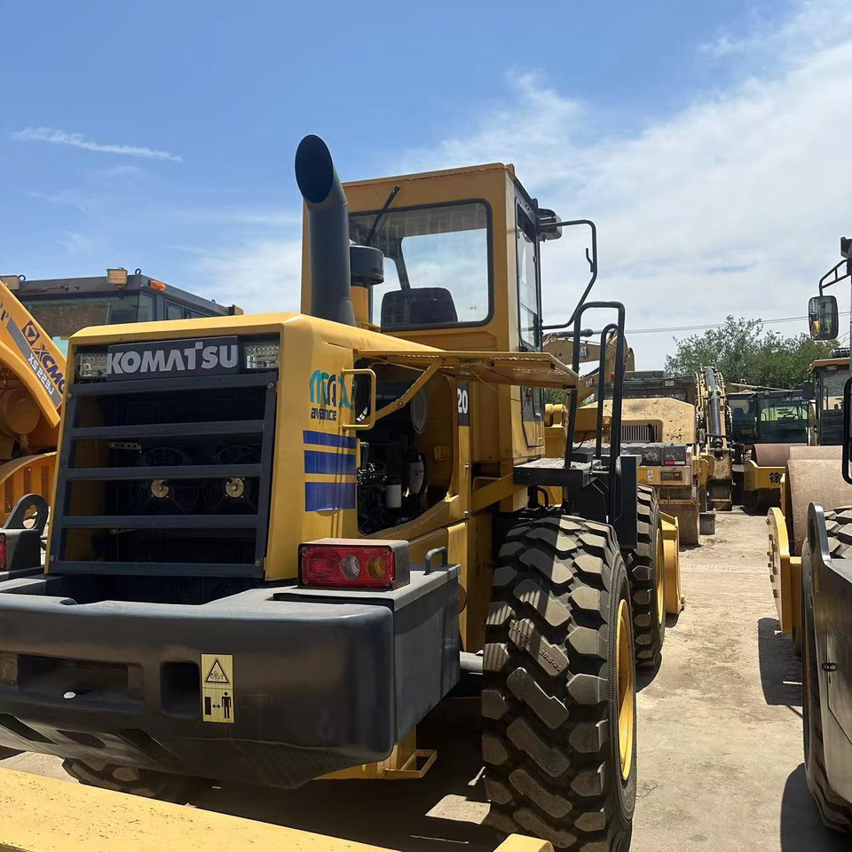 KOMATSU WA320 Wheel Loader Click for Discount - اللودر بعجل: صور 4 KOMATSU WA320 Wheel Loader Click for Discount - اللودر بعجل: صور 4