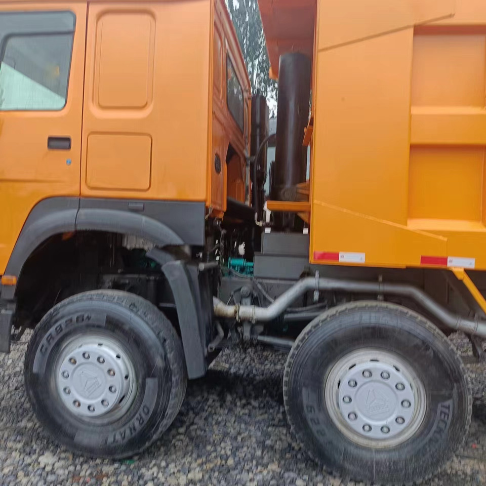 SINOTRUK 8x4 HOWO Dump Truck Click for Discount - قلابات: صور 5 SINOTRUK 8x4 HOWO Dump Truck Click for Discount - قلابات: صور 5