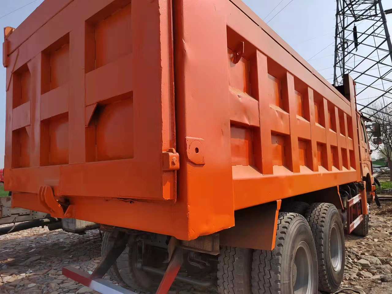 SINOTRUK HOWO 371 6X4 CLICK HERE FOR DISCOUNT - قلابات: صور 4 SINOTRUK HOWO 371 6X4 CLICK HERE FOR DISCOUNT - قلابات: صور 4