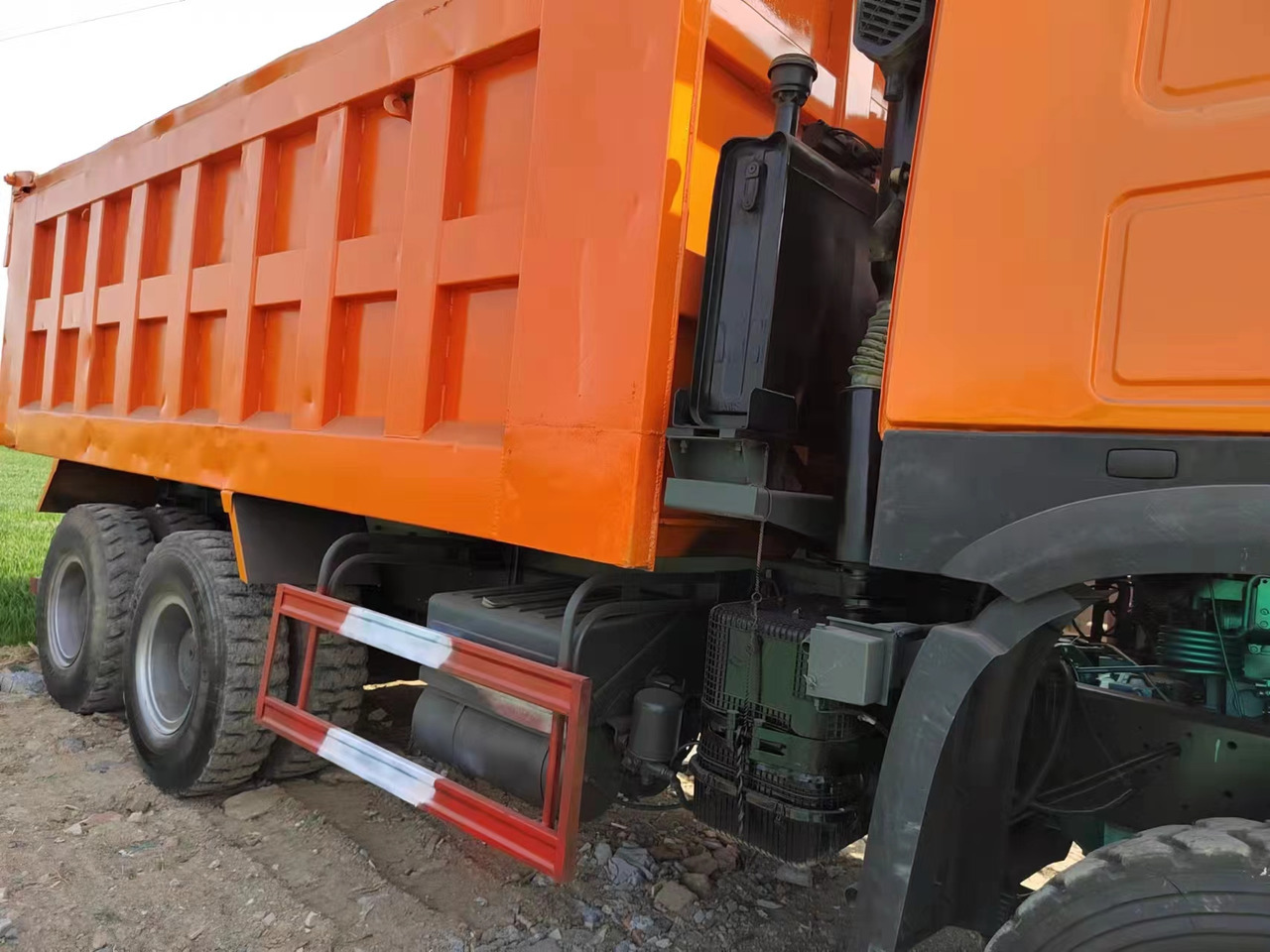 SINOTRUK HOWO 371 6X4 CLICK HERE FOR DISCOUNT - قلابات: صور 5 SINOTRUK HOWO 371 6X4 CLICK HERE FOR DISCOUNT - قلابات: صور 5