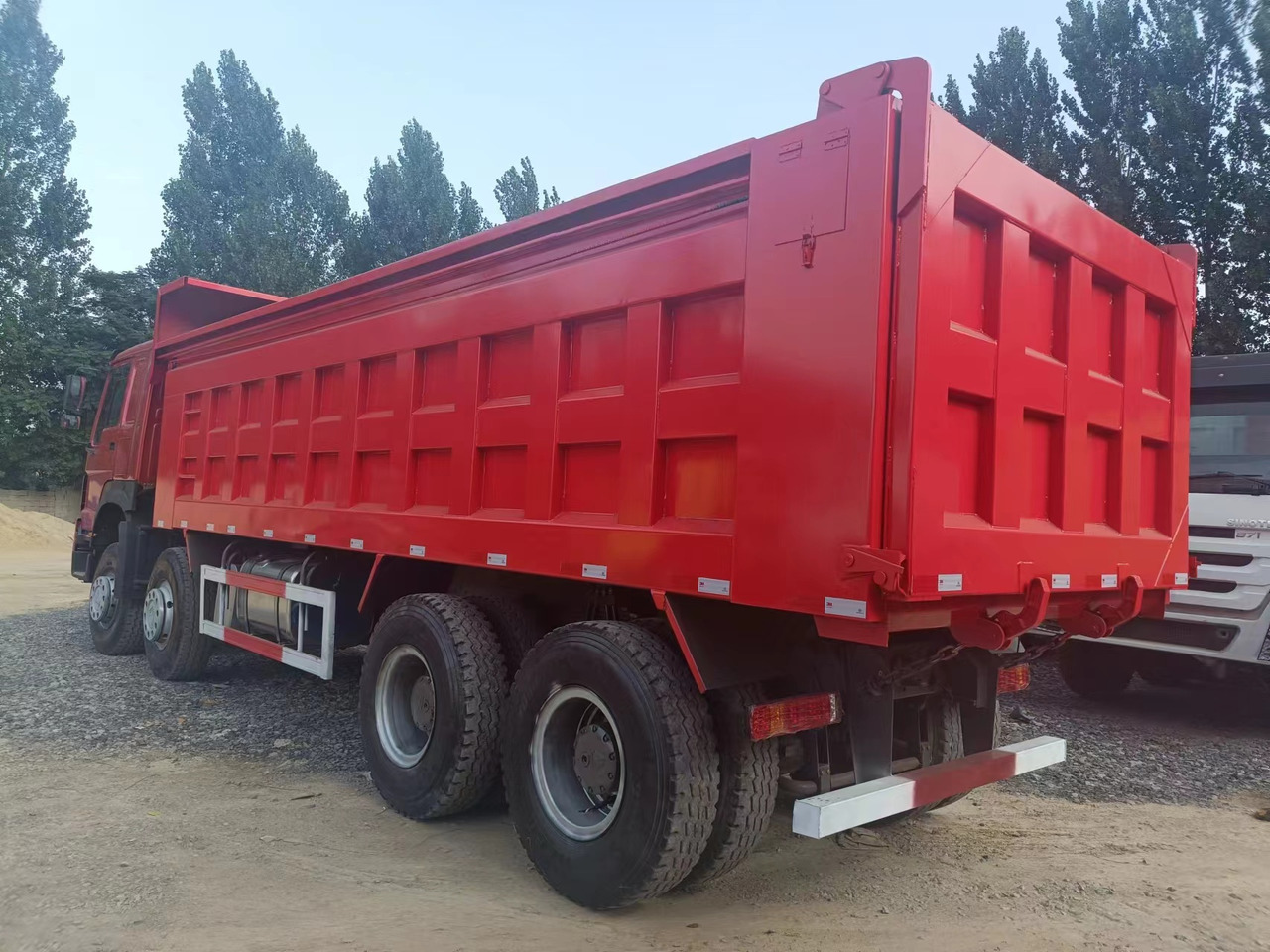 SINOTRUK HOWO 371 - قلابات: صور 4 SINOTRUK HOWO 371 - قلابات: صور 4
