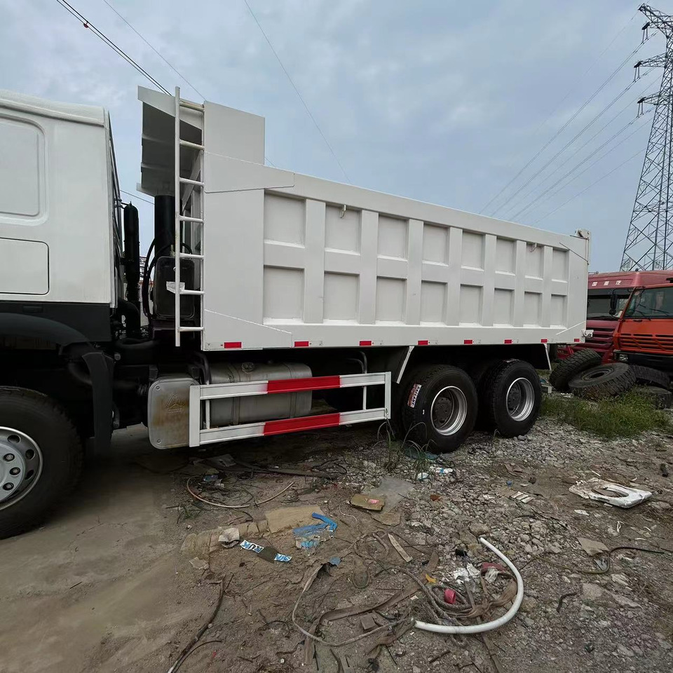 SINOTRUK HOWO 6x4 Dump Truck Click for Discount - قلابات: صور 3 SINOTRUK HOWO 6x4 Dump Truck Click for Discount - قلابات: صور 3