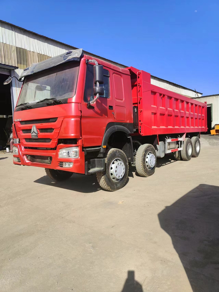 SINOTRUK HOWO 8x4 Dump Truck - قلابات: صور 3 SINOTRUK HOWO 8x4 Dump Truck - قلابات: صور 3