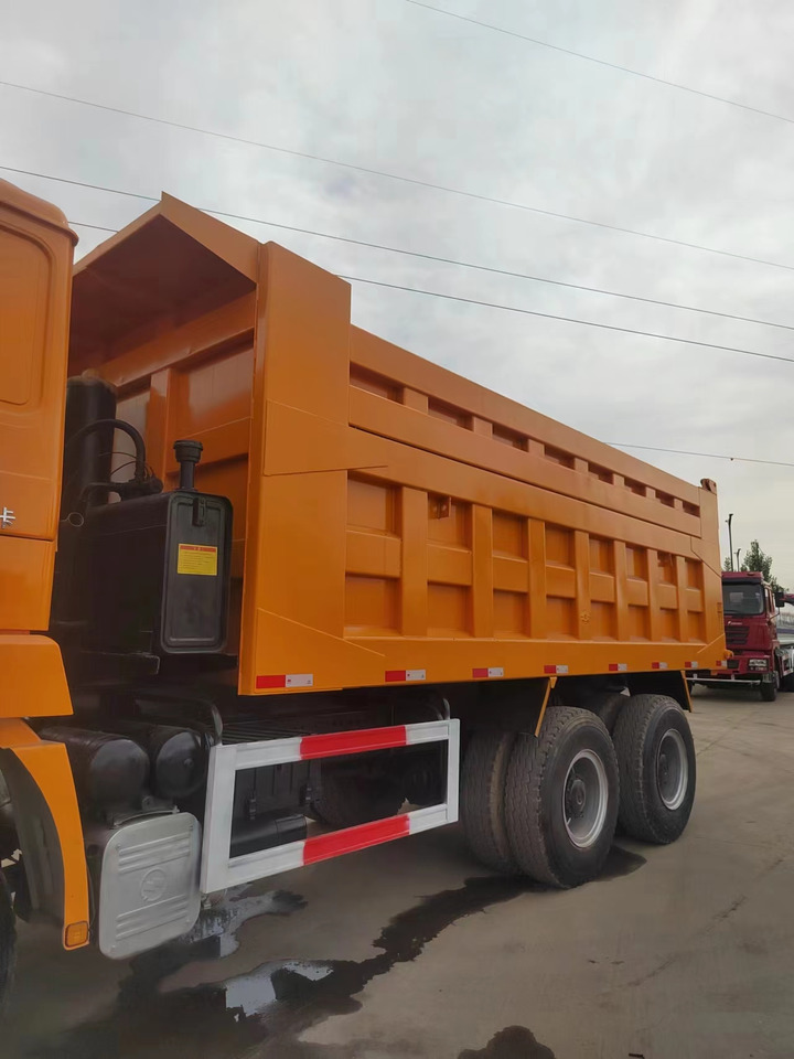 SINOTRUK HOWO 8x4 F3000 Dump Trruck Click for Discount - قلابات: صور 2 SINOTRUK HOWO 8x4 F3000 Dump Trruck Click for Discount - قلابات: صور 2