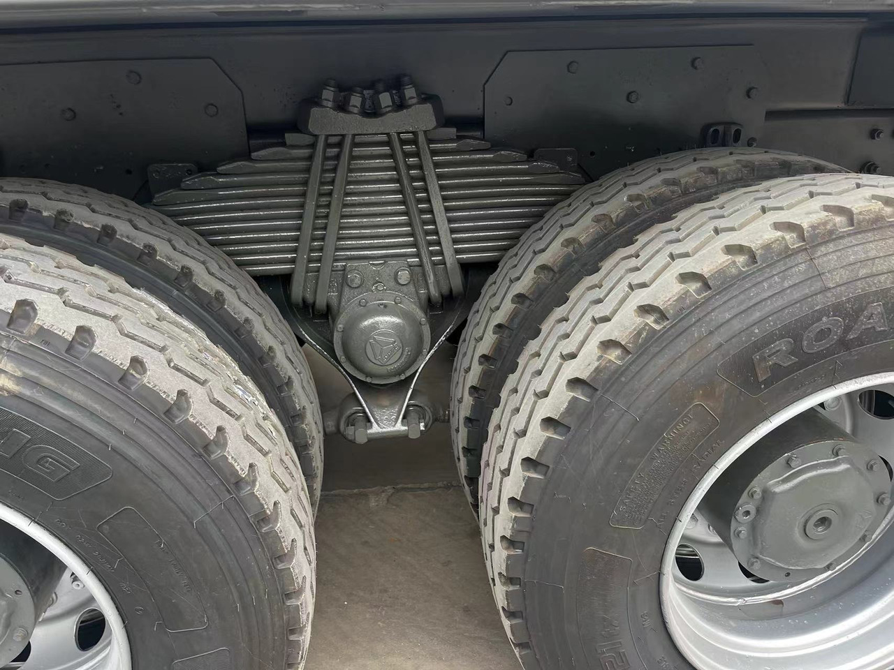 SINOTRUK HOWO Dump Truck 6x4 Click for Discount - شاحنة: صور 4 SINOTRUK HOWO Dump Truck 6x4 Click for Discount - شاحنة: صور 4