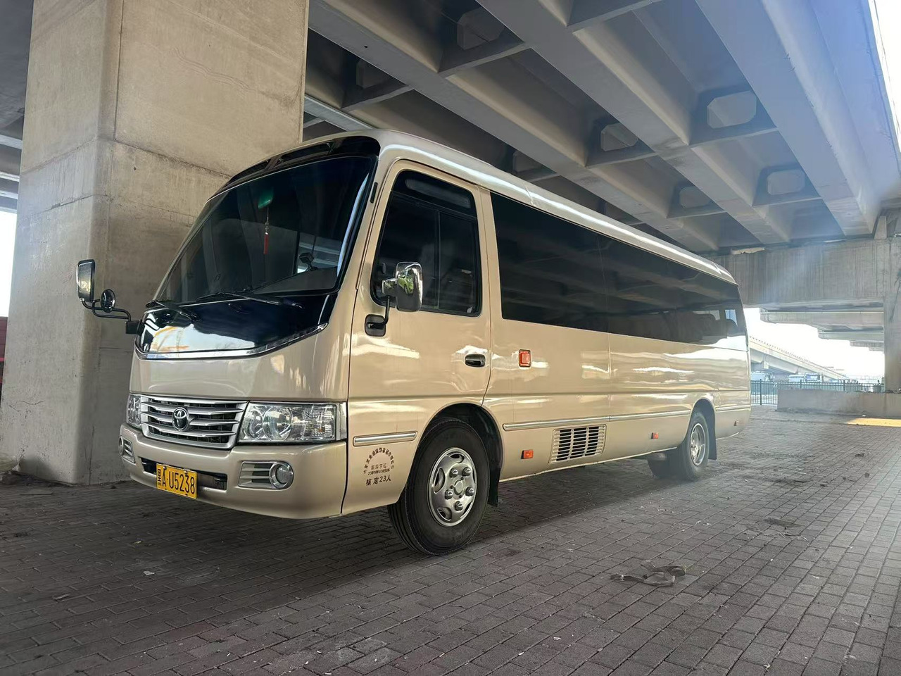 TOYOTA Coaster - حافلة صغيرة, ميكروباص: صور 2 TOYOTA Coaster - حافلة صغيرة, ميكروباص: صور 2
