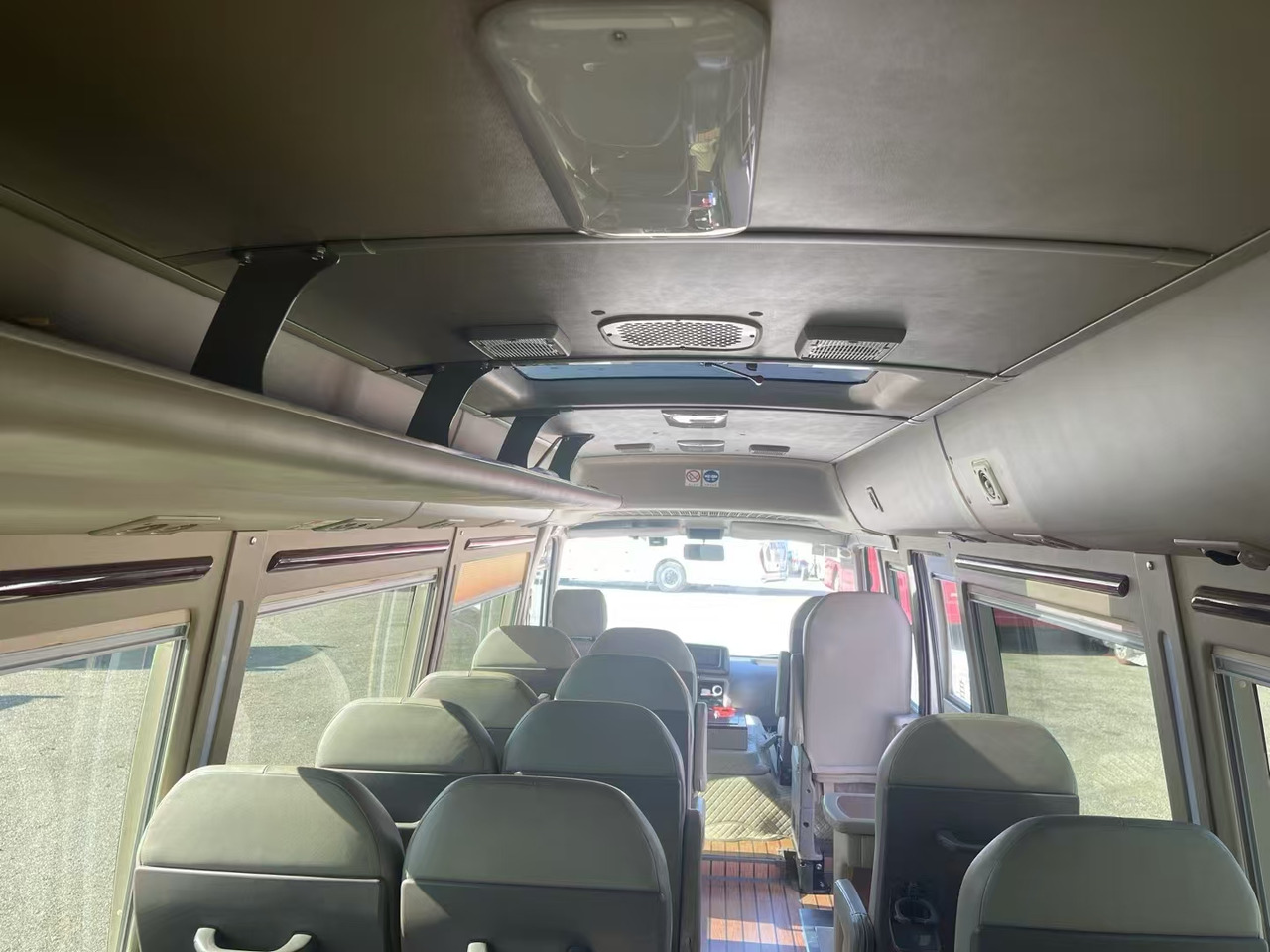 TOYOTA Mini Bus 23 Seats Click Here for Discount - سياحية حافلة: صور 4 TOYOTA Mini Bus 23 Seats Click Here for Discount - سياحية حافلة: صور 4