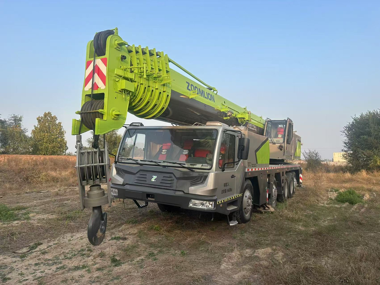 ZOOMLION Crane 90 Ton Click Here for Discount - الرافعة: صور 2 ZOOMLION Crane 90 Ton Click Here for Discount - الرافعة: صور 2