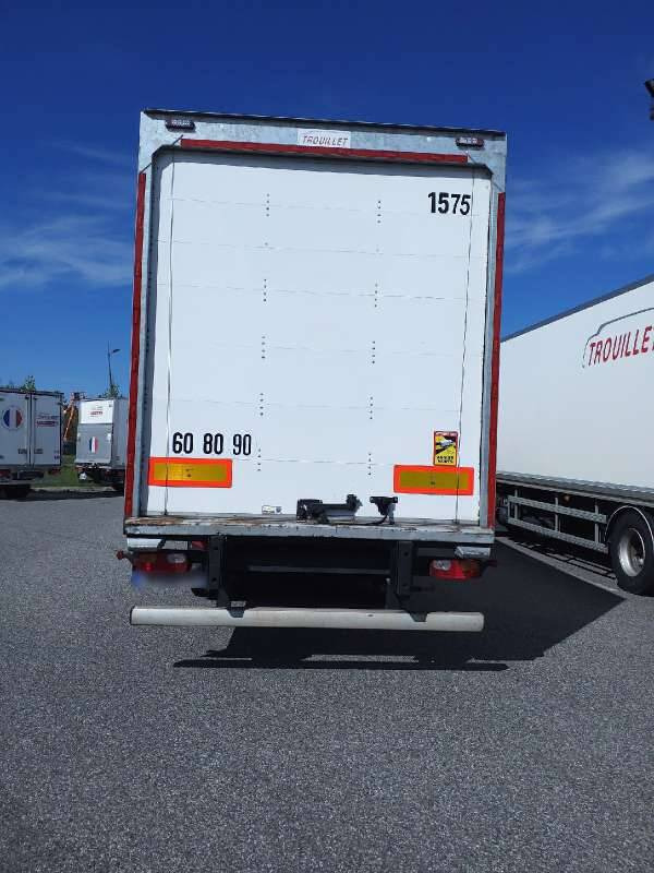 Semi-remorque 3 Essieux SEMI RECONDITONNEE -38 TONNES PORTE RELEVANTE - بصندوق مغلق نصف مقطورة: صور 4 Semi-remorque 3 Essieux SEMI RECONDITONNEE -38 TONNES PORTE RELEVANTE - بصندوق مغلق نصف مقطورة: صور 4