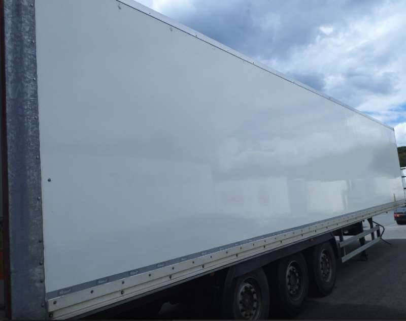 Semi-remorque 3 Essieux SEMI RECONDITONNEE -38 TONNES PORTE RELEVANTE - بصندوق مغلق نصف مقطورة: صور 2 Semi-remorque 3 Essieux SEMI RECONDITONNEE -38 TONNES PORTE RELEVANTE - بصندوق مغلق نصف مقطورة: صور 2