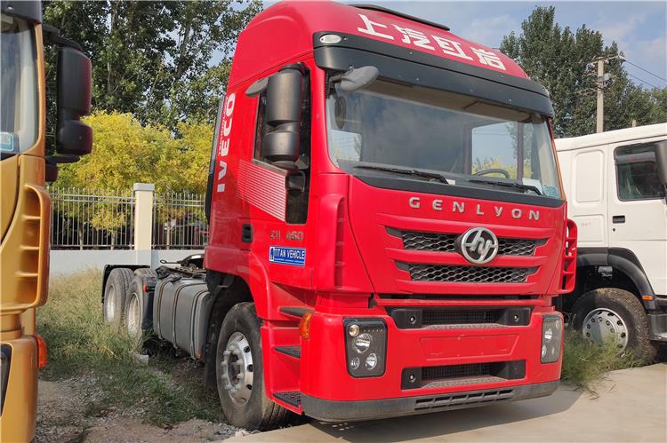 Hongyan Used Genlyon Truck Head for Sale - شاحنة جرار: صور 1 Hongyan Used Genlyon Truck Head for Sale - شاحنة جرار: صور 1