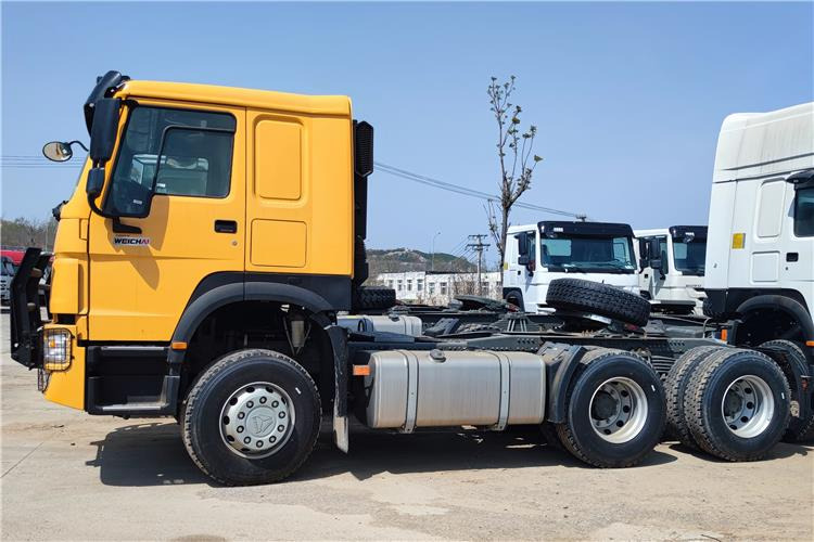 SINOTRUK CNHTC Howo Truck Tractor 400 HP 10 Wheeler for Sale In Malawi - شاحنة جرار: صور 3 SINOTRUK CNHTC Howo Truck Tractor 400 HP 10 Wheeler for Sale In Malawi - شاحنة جرار: صور 3