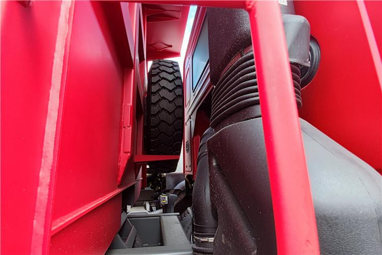 SINOTRUK Used Howo 340 Tipper Truck 6x4 for Sale Price In Senegal - قلابات: صور 5 SINOTRUK Used Howo 340 Tipper Truck 6x4 for Sale Price In Senegal - قلابات: صور 5