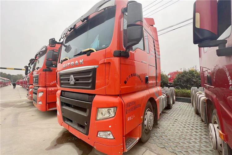 SITRAK Used Sitrak Truck Head 6x4 for Sale In Kenya - شاحنة جرار: صور 1 SITRAK Used Sitrak Truck Head 6x4 for Sale In Kenya - شاحنة جرار: صور 1