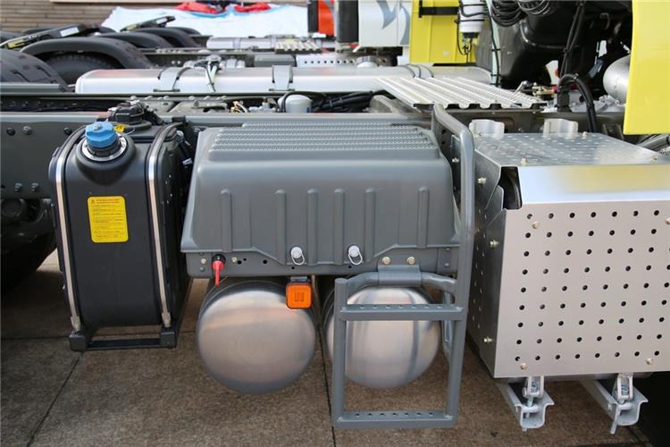 Sinotruk Used Sitrak 430 HP Truck Head for Sale In Ghana - شاحنة جرار: صور 5 Sinotruk Used Sitrak 430 HP Truck Head for Sale In Ghana - شاحنة جرار: صور 5