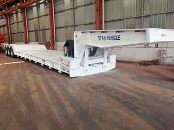 TITAN 3 Axle Lowboy Trailer for Sale in Ghana - عربة مسطحة منخفضة نصف مقطورة: صور 4 TITAN 3 Axle Lowboy Trailer for Sale in Ghana - عربة مسطحة منخفضة نصف مقطورة: صور 4