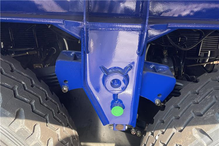 TITAN 4 Axle Dump Semi Trailer for Sale In Zambia - قلابة نصف مقطورة: صور 5 TITAN 4 Axle Dump Semi Trailer for Sale In Zambia - قلابة نصف مقطورة: صور 5