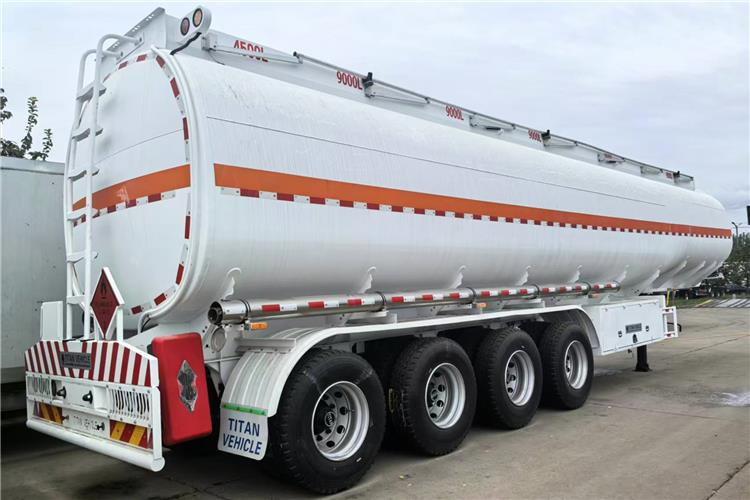TITAN 4 Axle Fuel Tanker Trailer for Sale In Guyana - نصف مقطورة صهريج: صور 1 TITAN 4 Axle Fuel Tanker Trailer for Sale In Guyana - نصف مقطورة صهريج: صور 1