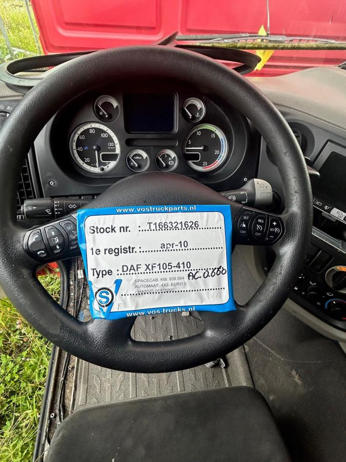 DAF DAF XF105-410 Bleue - الكبائن - شاحنة: صور 2 DAF DAF XF105-410 Bleue - الكبائن - شاحنة: صور 2