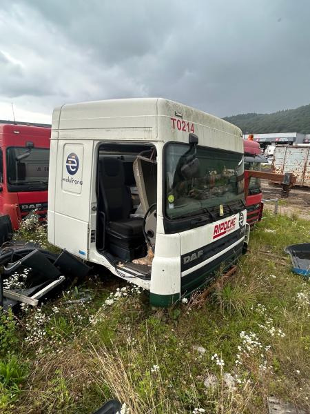 DAF XF105-460 Blanche - الكبائن - شاحنة: صور 1 DAF XF105-460 Blanche - الكبائن - شاحنة: صور 1