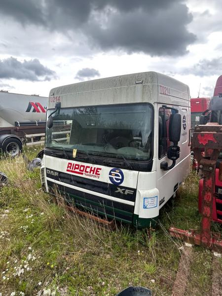 DAF XF105-460 Blanche - الكبائن - شاحنة: صور 4 DAF XF105-460 Blanche - الكبائن - شاحنة: صور 4