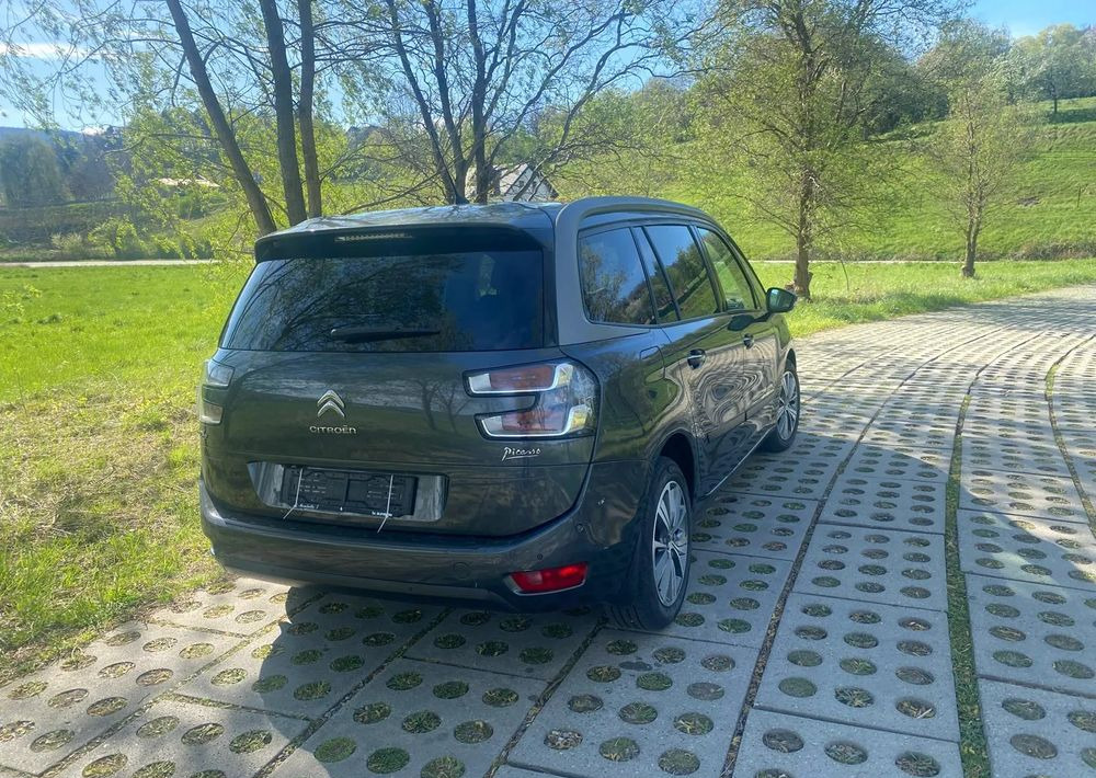 Citroën C4 Grand Picasso BlueHDi 120 EAT6 Selection - حافلة صغيرة, ميكروباص: صور 5 Citroën C4 Grand Picasso BlueHDi 120 EAT6 Selection - حافلة صغيرة, ميكروباص: صور 5