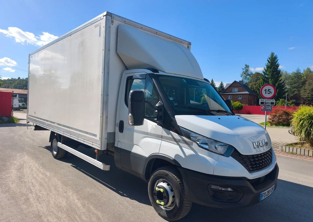 Iveco DAILY 70C18 KONTENER 5,5M obsługa silnika nowy rozrząd - الشاحنات الصغيرة صندوق مغلق: صور 2 Iveco DAILY 70C18 KONTENER 5,5M obsługa silnika nowy rozrząd - الشاحنات الصغيرة صندوق مغلق: صور 2