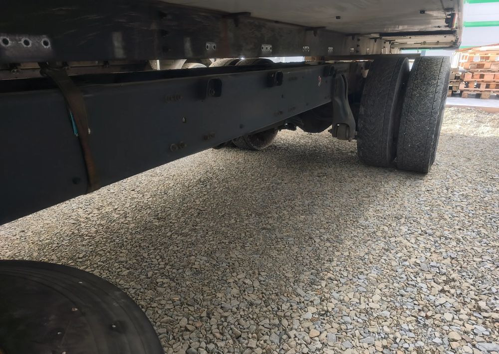 Renault Gama D 18.280 rama do zabudowy poduszka - الشاسيه شاحنة: صور 5 Renault Gama D 18.280 rama do zabudowy poduszka - الشاسيه شاحنة: صور 5