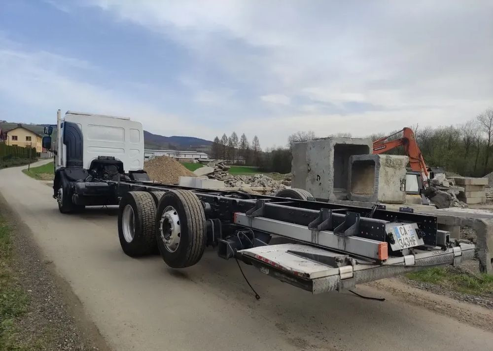 Renault Premium 26.380 Dxi  6x2 rama do zabudowy - الشاسيه شاحنة: صور 4 Renault Premium 26.380 Dxi  6x2 rama do zabudowy - الشاسيه شاحنة: صور 4