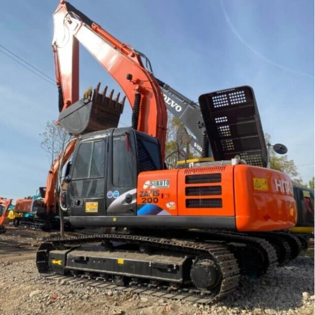2022 Hitachi EX200 - حفارات زحافة: صور 2 2022 Hitachi EX200 - حفارات زحافة: صور 2