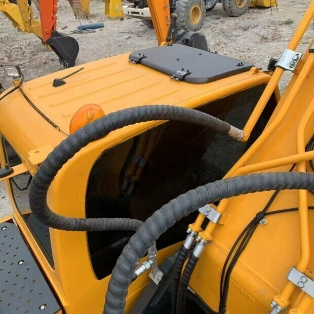 حفارات زحافة 2023 Hyundai R305: صور 16