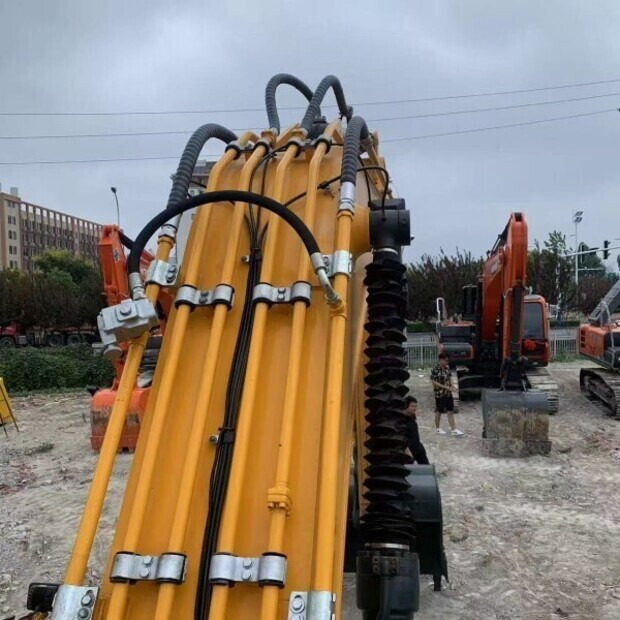 حفارات زحافة 2023 Hyundai R305: صور 17