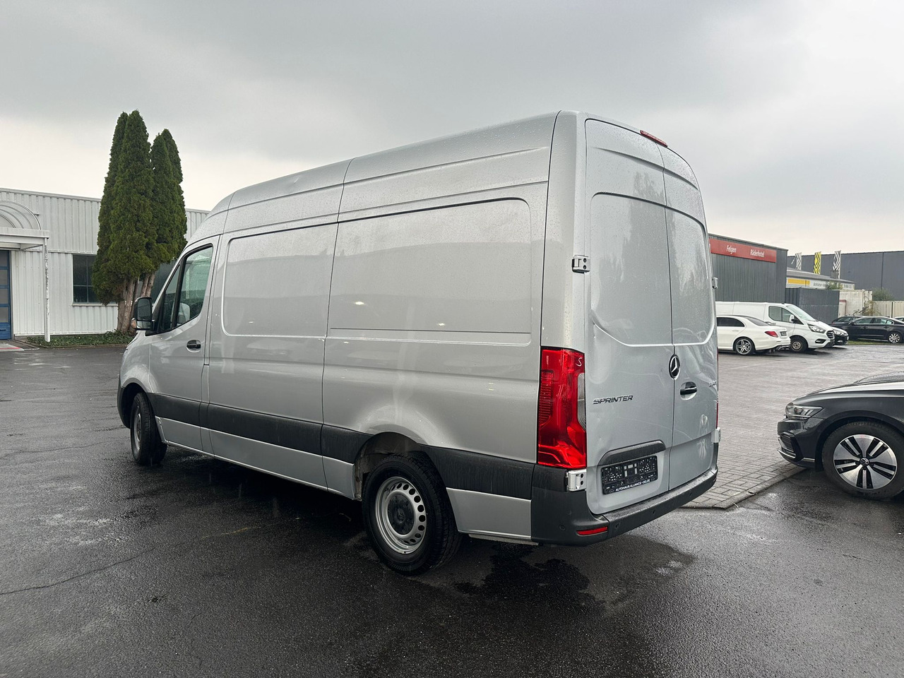Mercedes Benz Sprinter - فان: صور 3 Mercedes Benz Sprinter - فان: صور 3