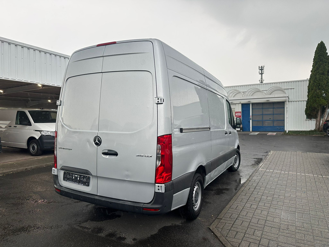 Mercedes Benz Sprinter - فان: صور 4 Mercedes Benz Sprinter - فان: صور 4
