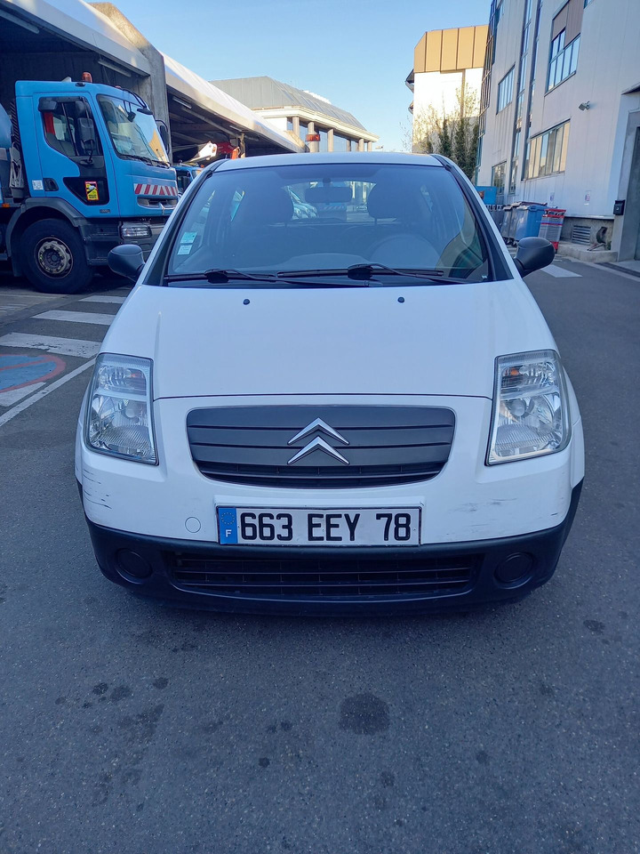 CITROEN C2 -Berline commerciale essence - 3 portes - 2 plac - سيارة: صور 1 CITROEN C2 -Berline commerciale essence - 3 portes - 2 plac - سيارة: صور 1