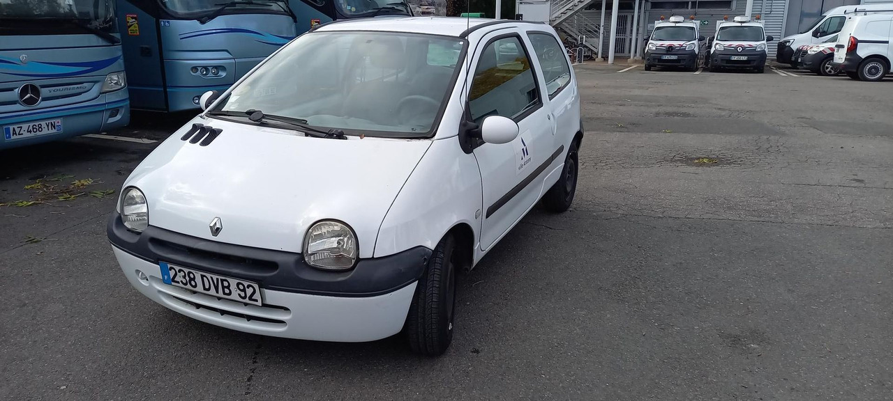 TWINGO ESSENCE (267) - سيارة: صور 5 TWINGO ESSENCE (267) - سيارة: صور 5