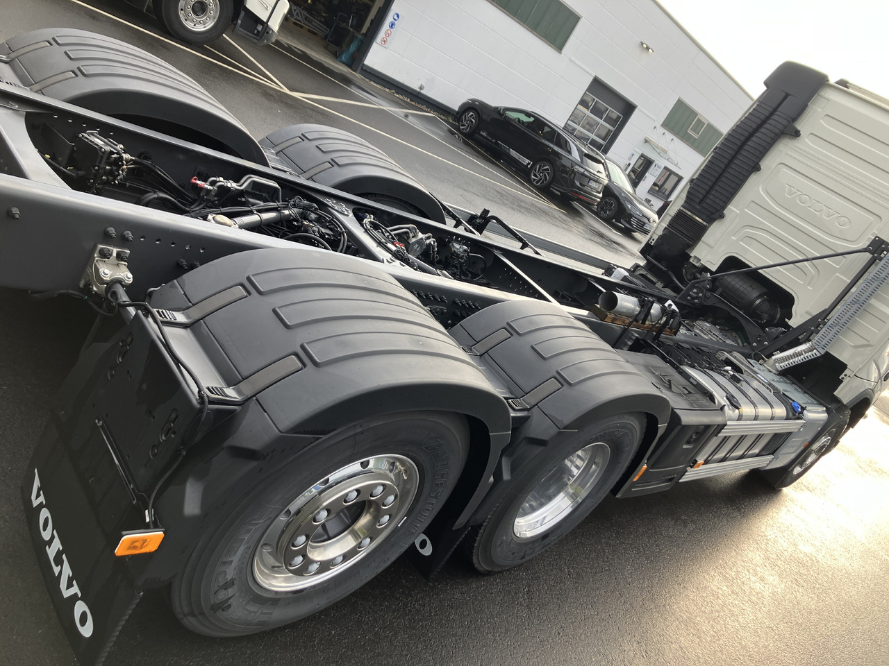 VOLVO FM 540 6x2 Globetrotter Chassis - الشاسيه شاحنة: صور 4 VOLVO FM 540 6x2 Globetrotter Chassis - الشاسيه شاحنة: صور 4