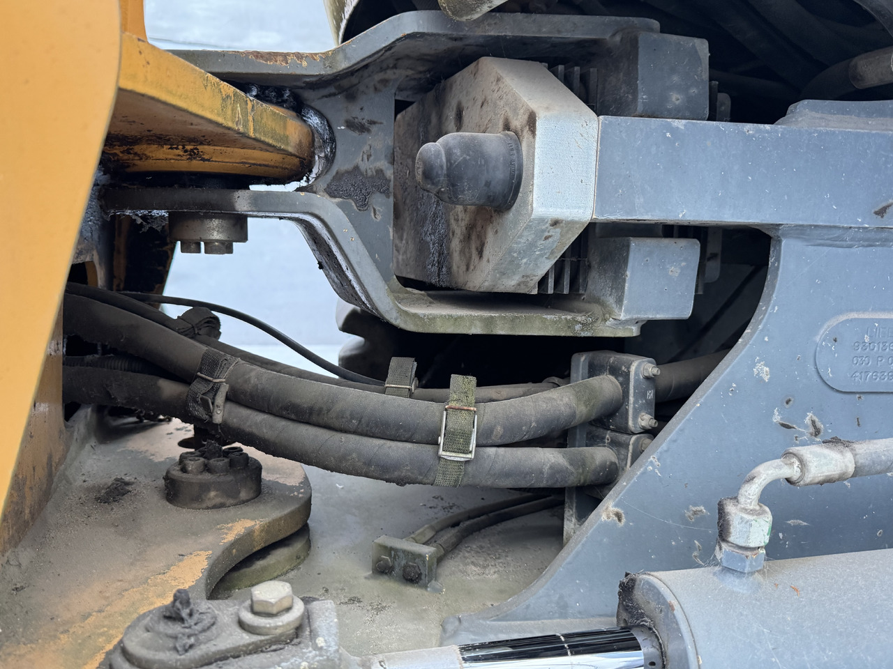 حفارة على عجلات LIEBHERR L 506: صور 28 حفارة على عجلات LIEBHERR L 506: صور 28