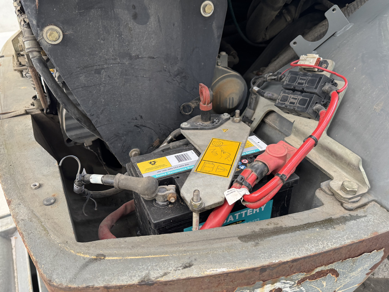 حفارة على عجلات LIEBHERR L 506: صور 23 حفارة على عجلات LIEBHERR L 506: صور 23