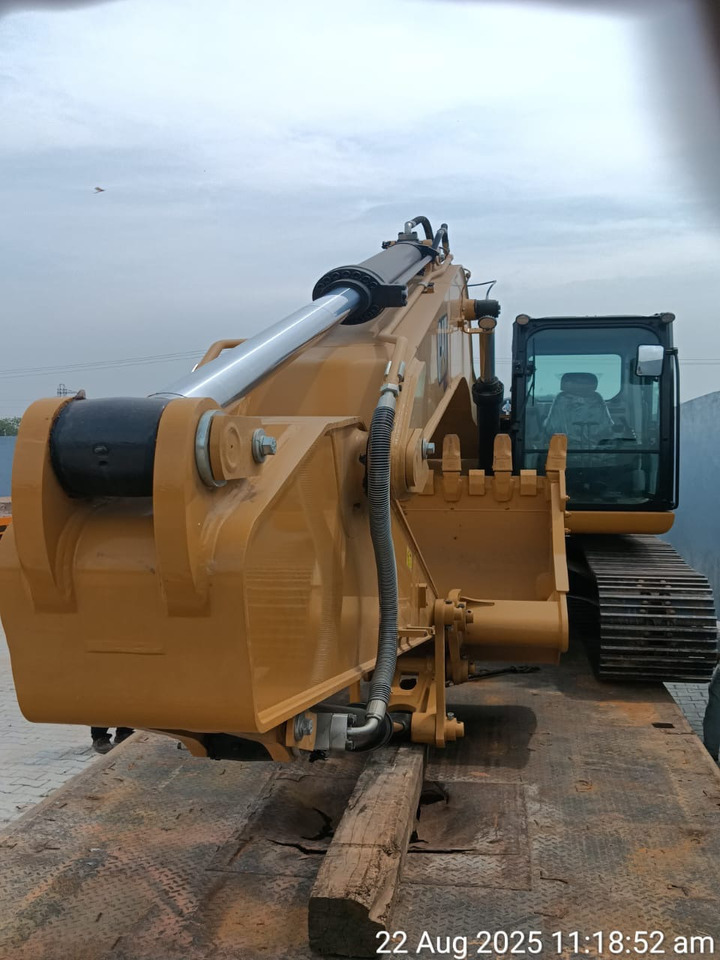 CATERPILLAR 323D3 - حفارة: صور 1 CATERPILLAR 323D3 - حفارة: صور 1